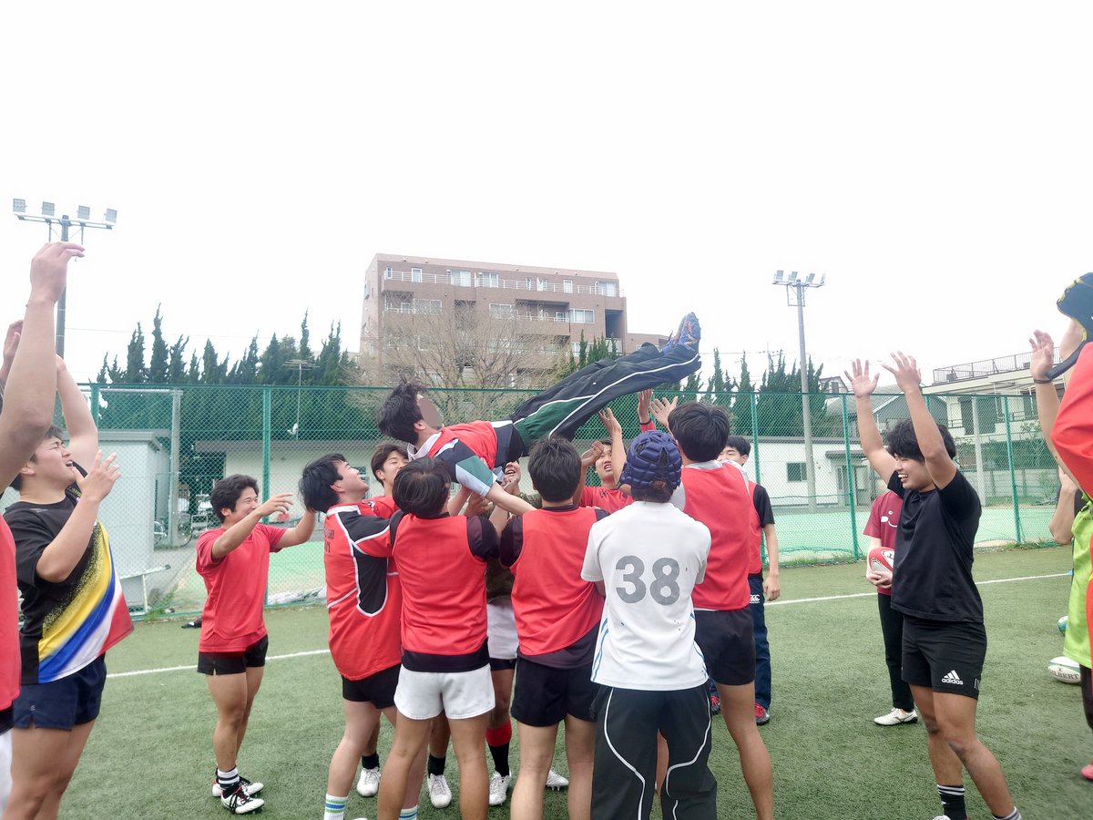 hurfc2026's tweet photo. 【新入部員のご報告】
本日新たに3名の新入生がラグビー部に入部してくれました！😆
ありがとうございます！
引き続き、プレーヤー・マネージャー大募集中です🏉
まずはお気軽にイベントにご参加ください！！
 #春から一橋 https://t.co/M3iWH6tc2P