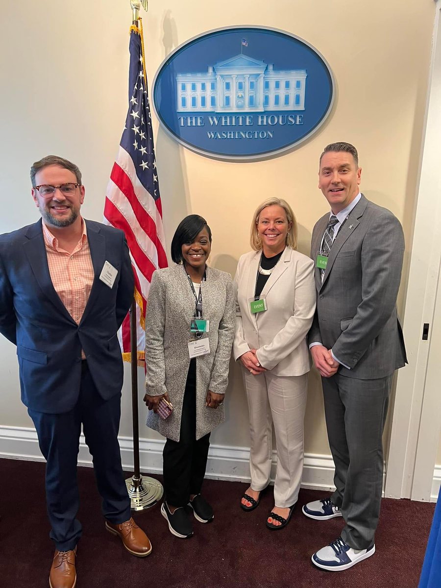 Jarrid Clifton, CT’s award recipient for Middle Level AP of the year and nominee for national recognition, poses for a pic with Assistant Principals of the Year from each of the states represented in the #finalfour2024 #NASSP #cbssports #espn #trailblazingleaders #MarchMadness