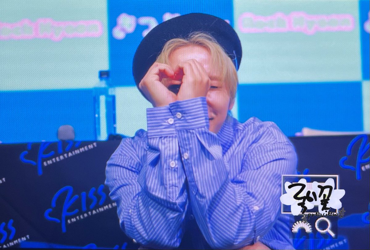 rokiflower's tweet photo. 240406  Kiss.ent  2부 프리뷰

귀엽다🥹🌸

#FAVE1 #페이브원 #Rockhyeon 
#록현  #김록현 #ロッキョン
@gusdl210 https://t.co/GBpRexy626