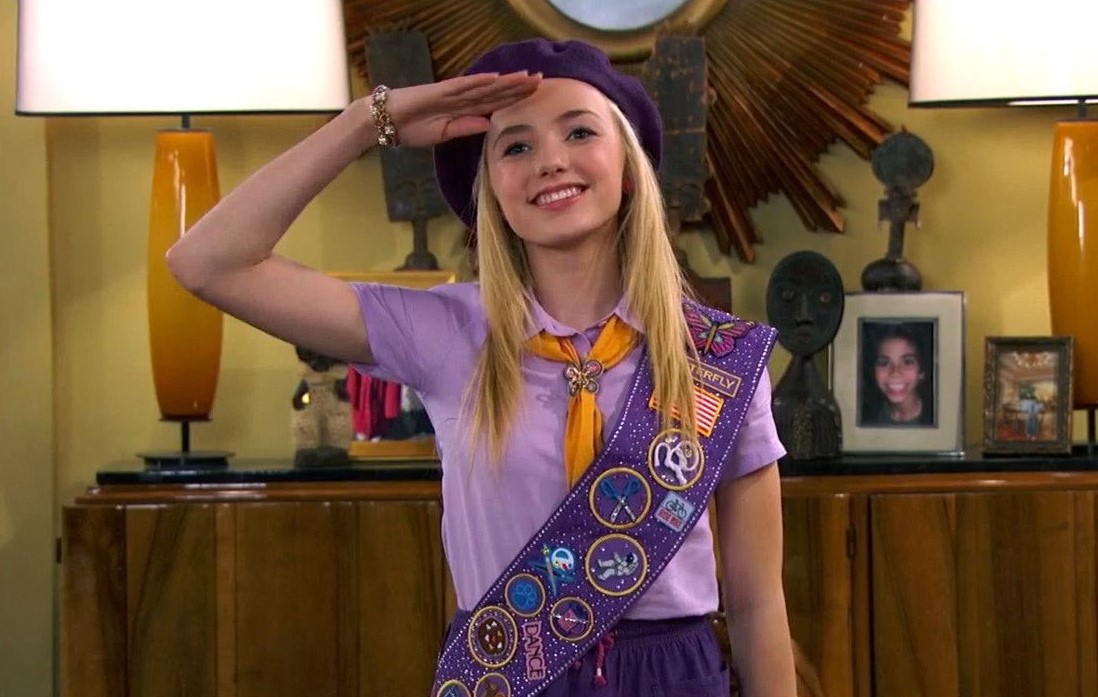 Disney_Wiki's tweet image. Happy Birthday, Peyton List
For Disney, she portrayed Emma Ross on the Disney Channel comedy series #Jessie and its spin-off, #BUNKD. She also portrayed Young Becky in the 2010 fantasy adventure film, #TheSorcerersApprentice, Sherri in #IDidntDoIt, and Ellie in #TheSwap.