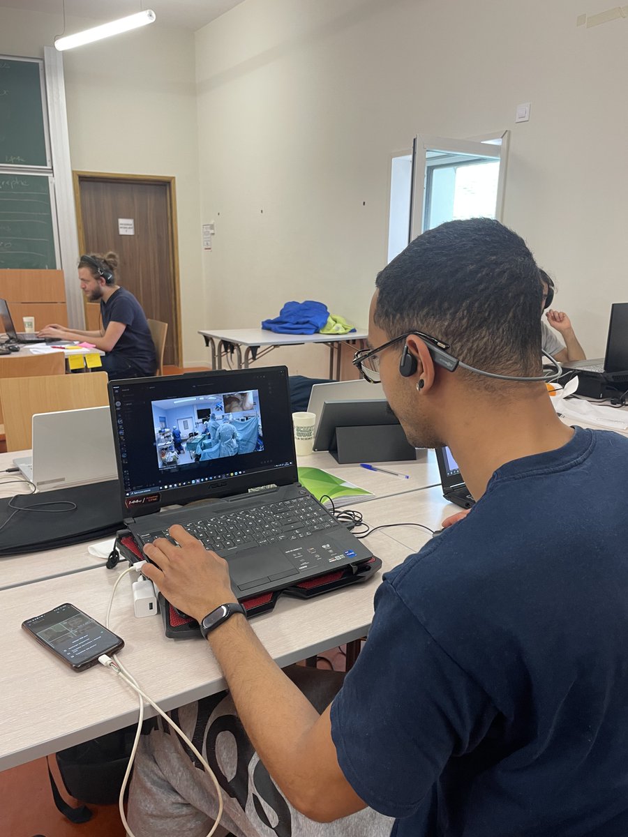 sgamejamgre's tweet photo. 🎮💻 On vous plonge dans l'univers de la #sgamejamgre !

👩🏻‍💻 Aujourd'hui nos participant(e)s sont totalement absorbé(e)s dans le développement de leurs jeux !

🧠 La concentration est maximale car demain matin, ils répéteront leurs présentations finales !

#scientificgamejam https://t.co/h2c6xh4ece