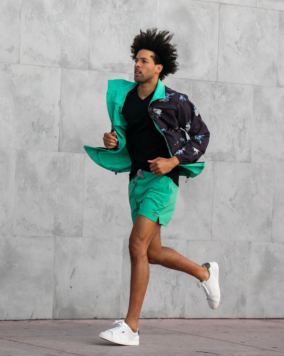 lordsofharlech's tweet image. Introducing the Pascal Jacket. It's fully reversible and ready to perform.

#reversiblejacket #performancejacket #mensjackets #lightweightjackets