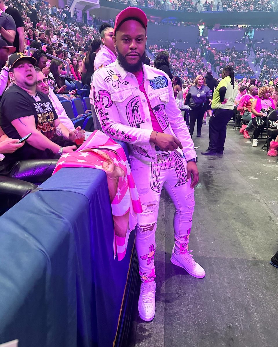 FlyTrendSetter's tweet image. Gag City for my baby @NICKIMINAJ