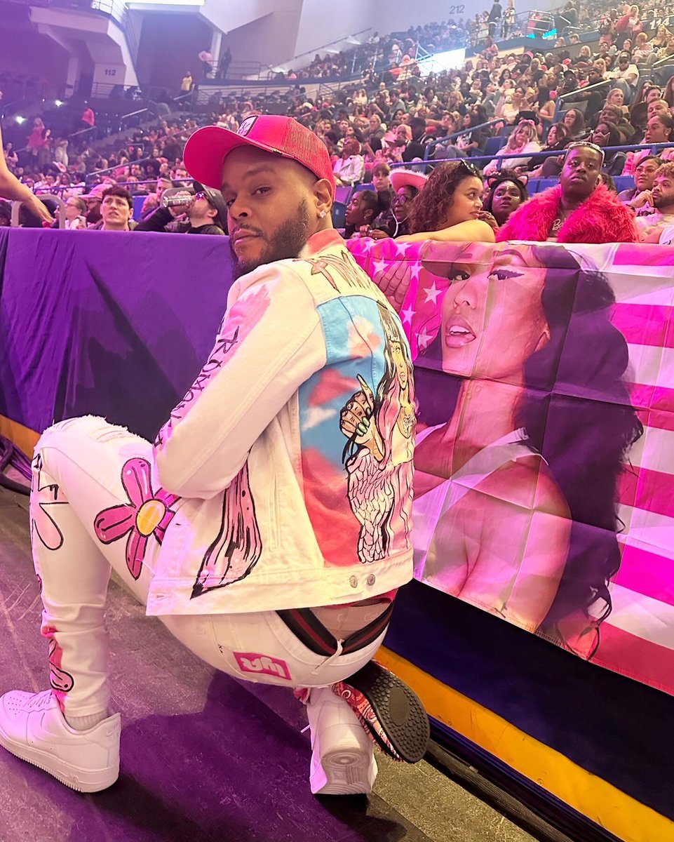 FlyTrendSetter's tweet image. Gag City for my baby @NICKIMINAJ