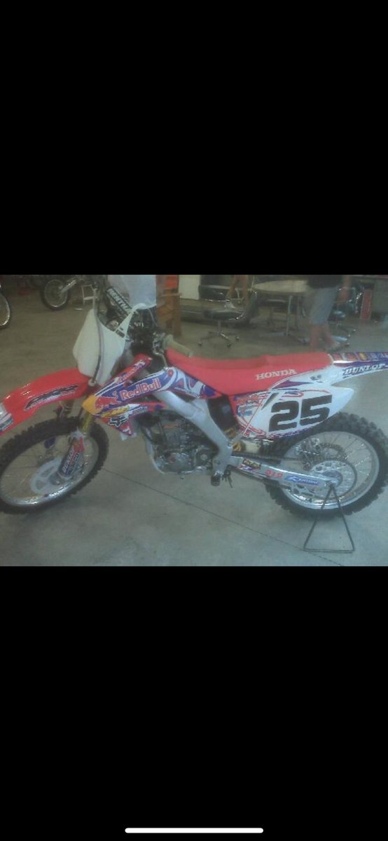 shit ticket tweet media