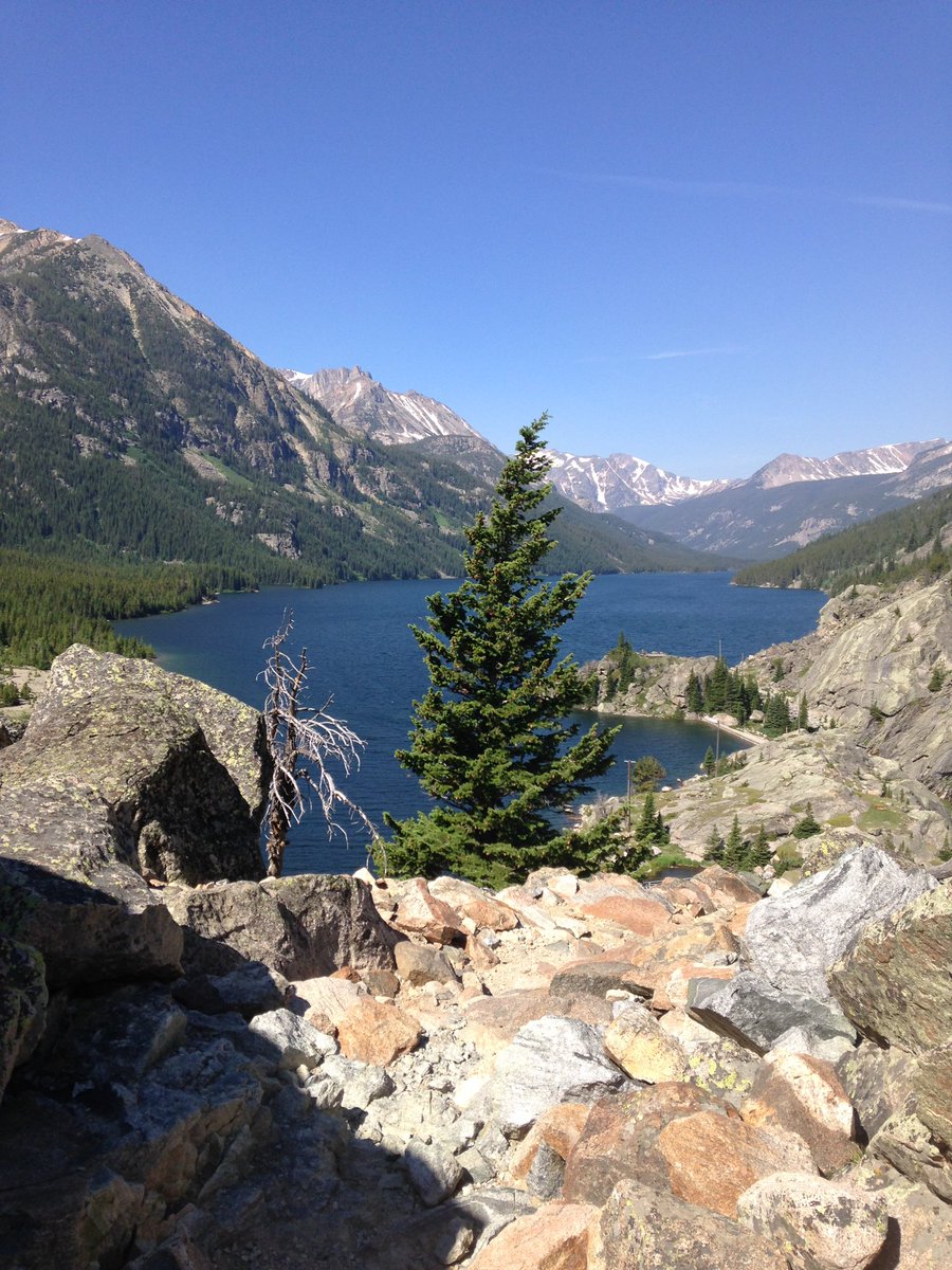 Happy 406 Day!! Mystic Lake in the Beartooth Wilderness ♥️