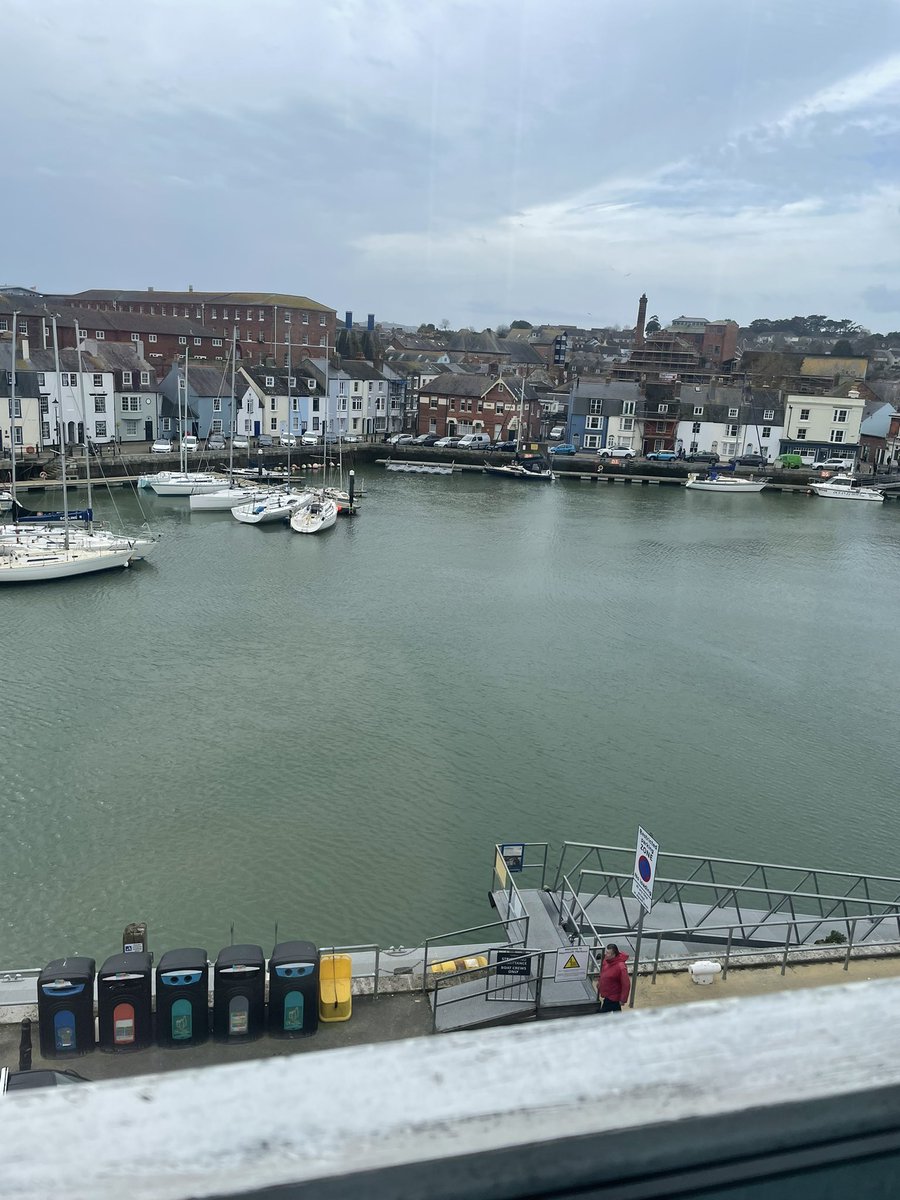 Restaurant to lease 
Fantastic opportunity in a seaside town 
Everything ready you go/ included 
3-4 floor of historic building on harbour 
Contact me for information 
#restaurants #food #pizza #business #historical #weymouth #jurassic #jobs #chef #foody #hungry  #dinner #dorset