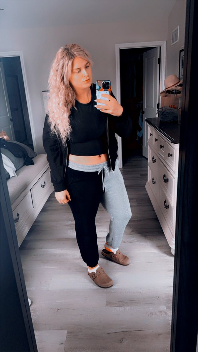 Bootybri2024's tweet photo. Just woke up ready to fuck the world up… what about you? https://t.co/DKKFKgcHsw