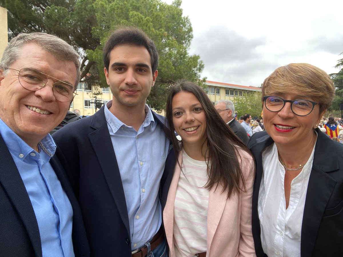 És un honor i una gran responsabilitat formar part de la llista de <a href="/JuntsXCat/">Junts per Catalunya🎗</a> liderada pel President <a href="/KRLS/">krls.eth / Carles Puigdemont</a> com a representant del #penedès.

Amb compromís ferm, per Catalunya i pel Penedès, a totes!

Molt agraïda per la confiança <a href="/JuntsPenedes/">Junts Vegueria Penedès</a>, <a href="/juntsaltpenedes/">@JuntsAltPenedes</a>, <a href="/JuntsxCatVila/">Junts | Vilafranca</a>