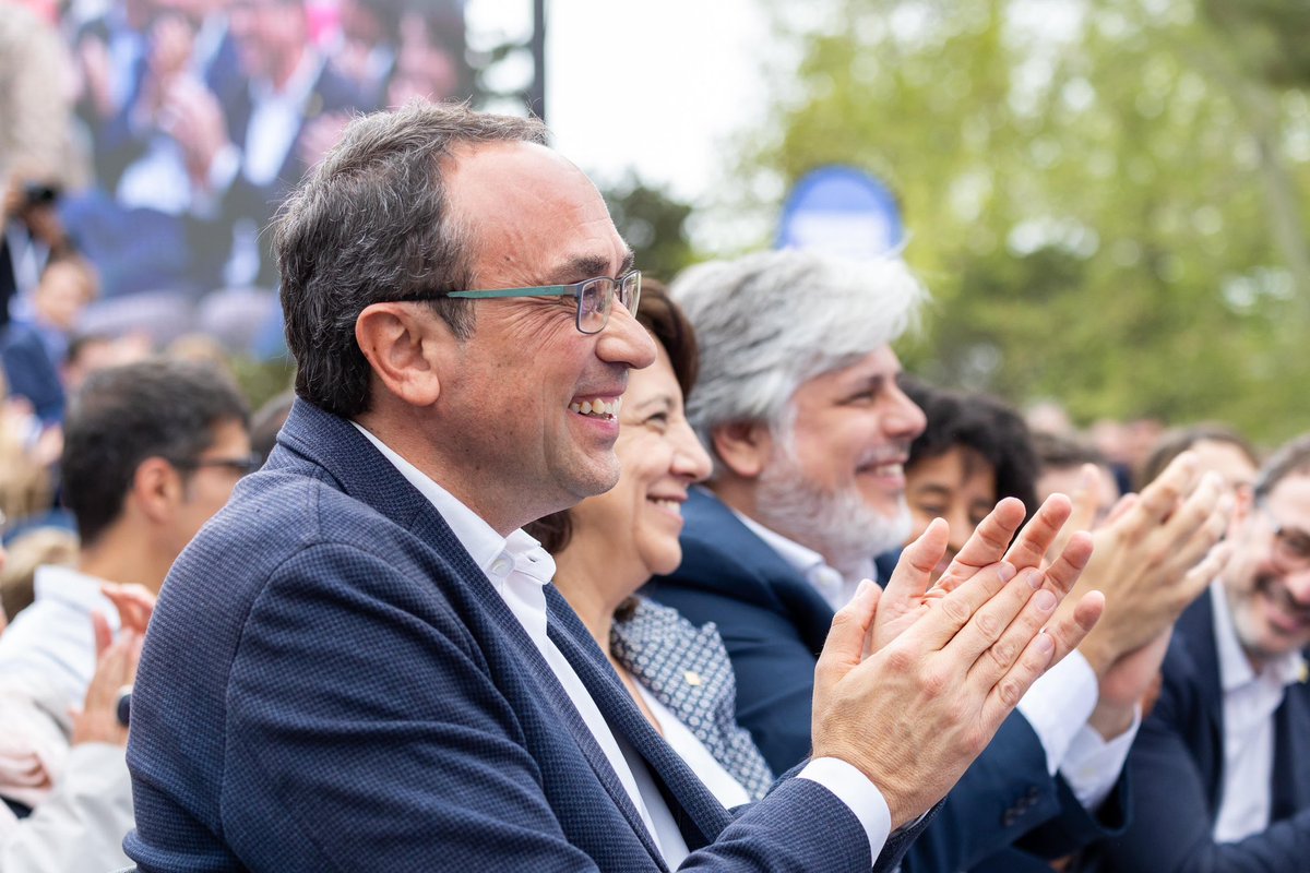 joseprull's tweet photo. Estic immensament honorat de formar part de la candidatura que lidera el President @KRLS.

Davant del dilema “resignació o esperança”, esperança.
 
Esperança, ambició col·lectiva, cohesió social, bon govern. Independència.

I les persones sempre -sempre- primer. https://t.co/4cRwQmBssD