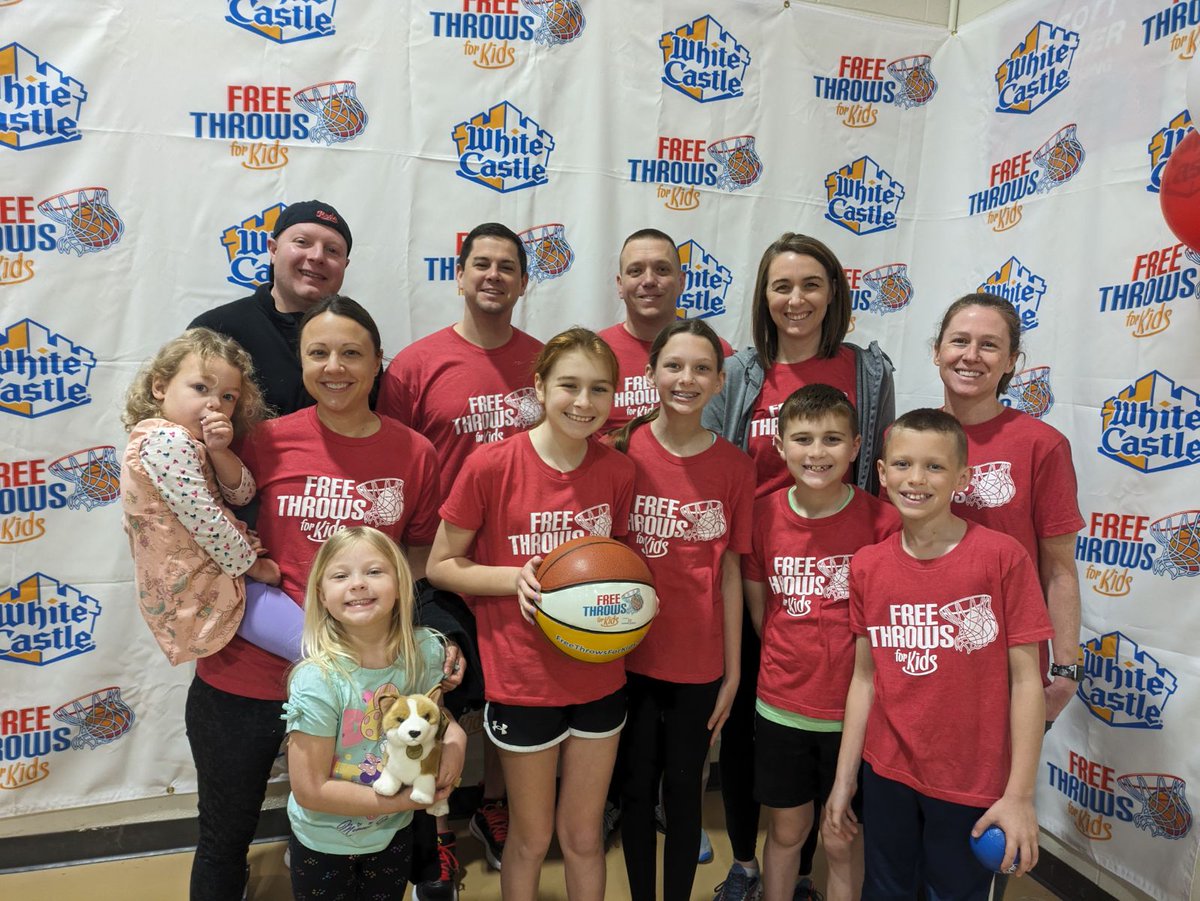 Wundy1983's tweet photo. 500 free throws this morning for a great cause @FTforKids! God is good. #FTFK https://t.co/k1jTaJp48F