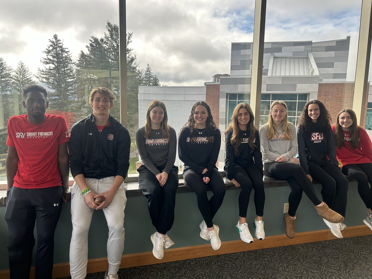 SFU_SADAS_FLI's tweet photo. MEETING THE NEW MEMBERS OF THE FLASH FAM!
Special thanks to our student-athletes that helped with our “Life as a Division I Student-Athlete” panel as part of C.L.A.S.S. Day!
#FlashFam #BecomeThatSomeone https://t.co/fEBaQoMQfD
