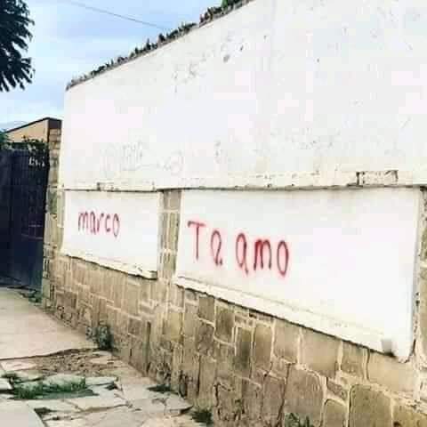 menresa's tweet photo. Marco, perdónala, la que sigue es mi casa... 😭 https://t.co/BJeexQpqmn