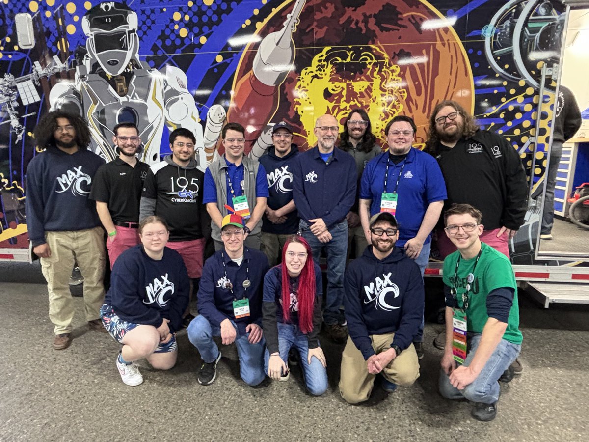 Thank you to the Team MAX alumni in attendance at the @nefirst District Championship this weekend who continue to mentor teams and volunteer!

#LetsMakeStuff #NEFIRST_DCMP #WeAreNE #morethanrobots #FIRSTINSHOW #NEFIRSTnews #MakeitLoudNE2024 #YouInspireMe #CRESCENDO #tothemax
