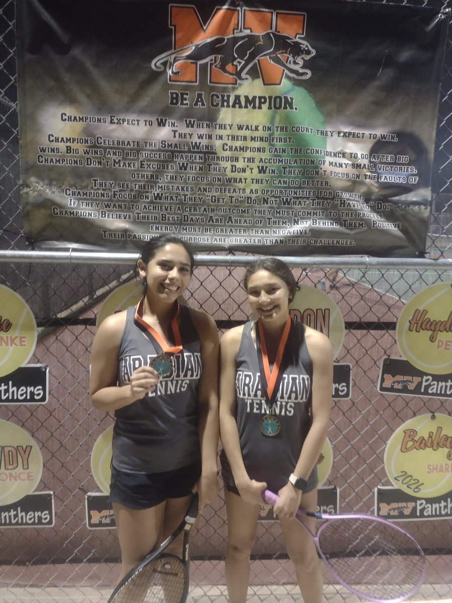 Devine Tennis tweet media
