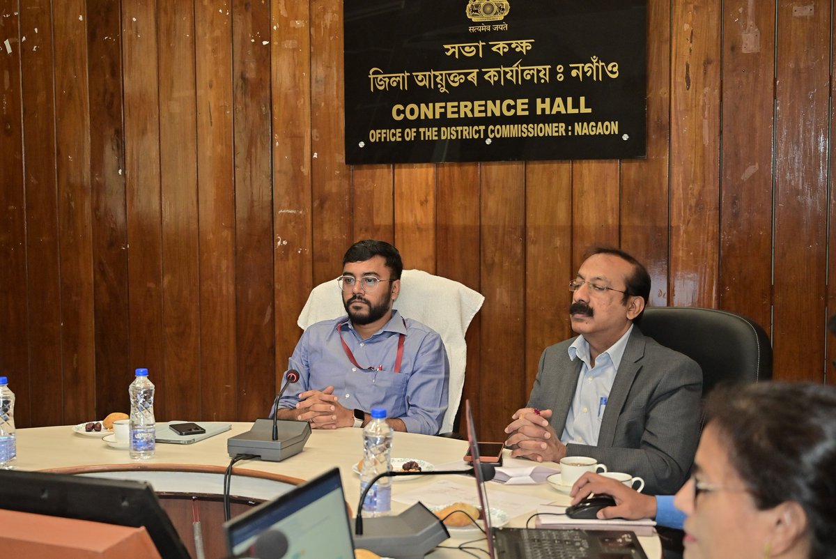 dc_nagaon's tweet image. Today, on 6th April 2024, an important meeting was held at DC’s Conference Hall Nagaon regarding #Randomization of polling personal of the forthcoming #LokSabha election.
