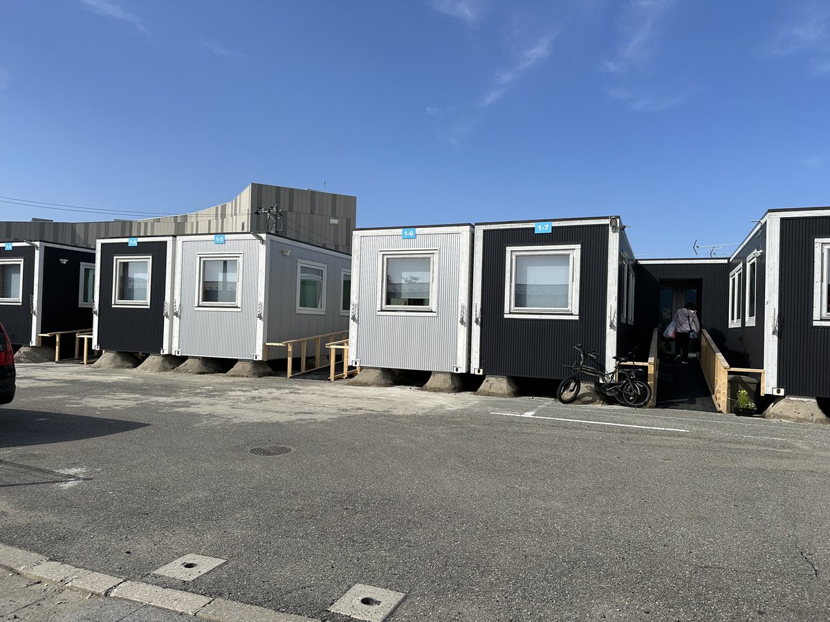 keigo5K's tweet image. 5.6日と風に立つライオン基金さんに同行し、輪島、珠洲で炊き出し・コンサートのサポートをさせていただきました。
さだまさしさんの歌声に多くの方が涙されていました。道は少しずつ通りやすくなり、仮設も建ってきています。しかし、まだまだ大変な状況です。
#風に立つライオン基金
#BOSAIedulab