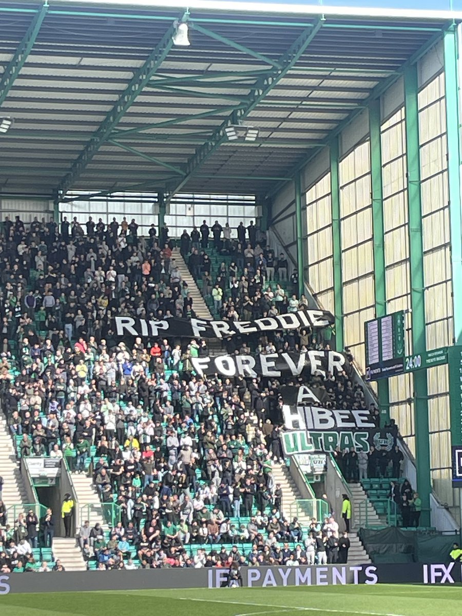 RentsFaeLeith's tweet photo. RIP Freddie 

💚 https://t.co/LvBe0IPLs9