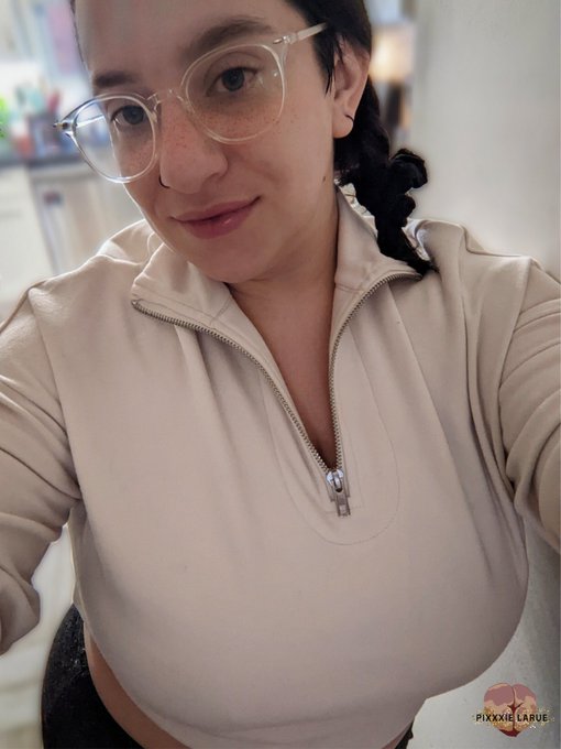 Happy Saturday! Say it back! 😘 https://t.co/xOyQ0Fz0Zh<a href="/tag/mvsales"class="tags"><span>#mvsales</span></a>