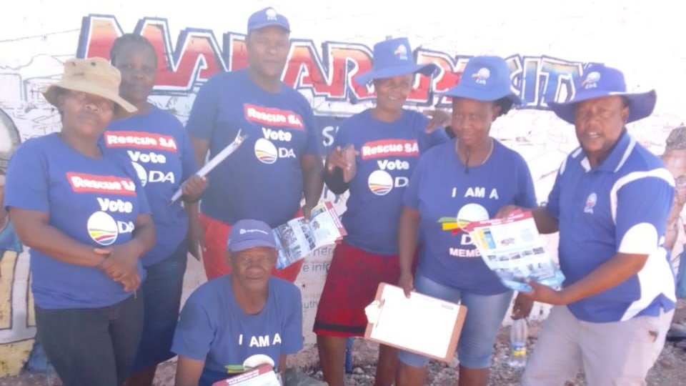 DA_NCape's tweet photo. From #Mapoteng to #Delportshoop &amp; #Spoegrivier to #Grootdrink the DA is on the ground, garnering support for our mission to #RescueSA. 

The Election on 29 May is the most important election  since 1994.

Help #RescueSA ! #VoteDA https://t.co/AZm64YjdEs