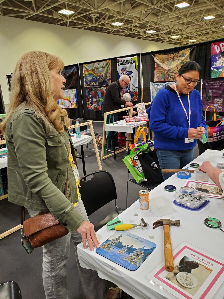 ArtsEdCafe's tweet photo. Day 3- @naea_arteducators Awesome people and learning at the #NAEA convention. #wiarted #wisconsinarted
#wiarted https://t.co/JirUmyqvvg
