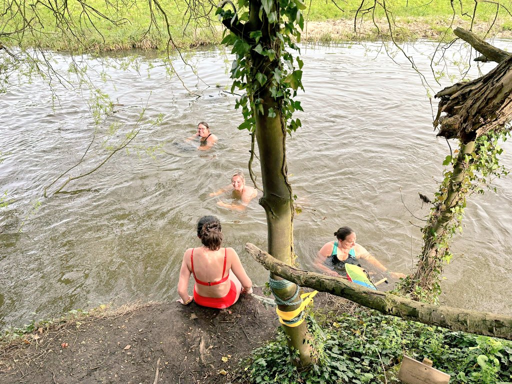 Running2staysa1's tweet photo. Helping reset my head... jumping in a river. I have uploaded the video with a costume on. 😉 this was the best medicine. #swimtounwind #secretsauna #skinnydip #dothecrazythings https://t.co/vel4g3NQjX