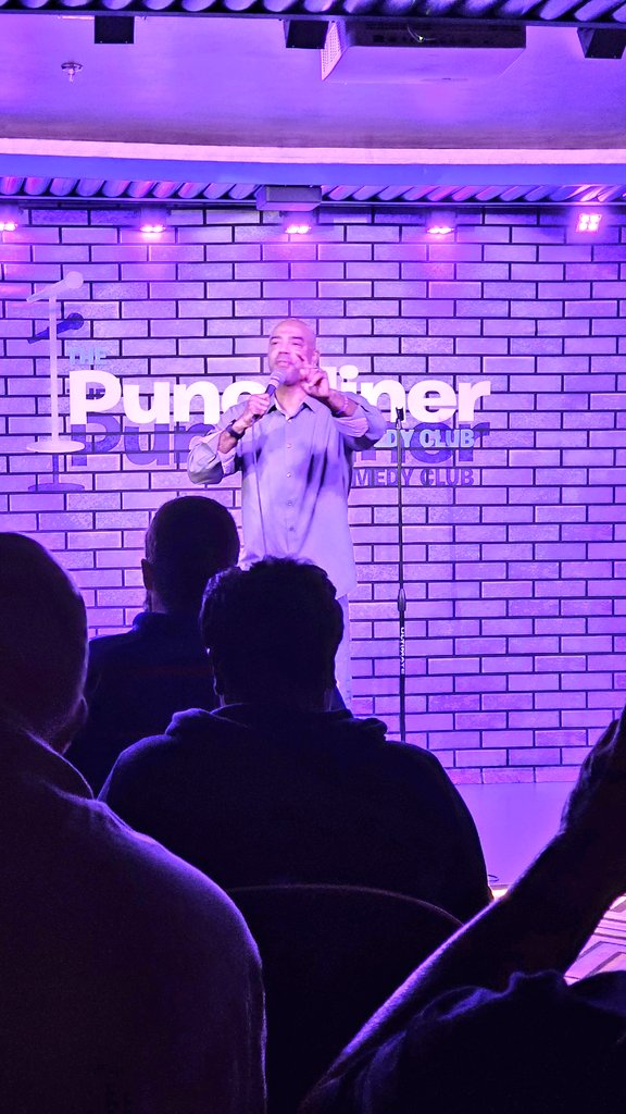 DigWebMarketer's tweet image. .@CarnivalCruise Comedian @MrDougWilliams was fantastic on the #MardisGras #CarnivalCruise #CarnivalMardisGras #Punchliner #comedyclub