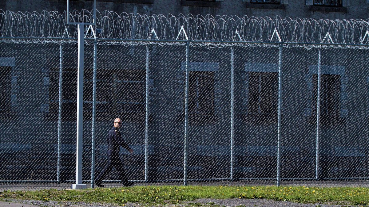 I filed an FOI to see how many hunger strikes were held in provincial jails last year. Then, I talked to Dr. Jessica Evans, @jamesruston3, and @jordanlhouse about what that figure means! Turns out, it's likely much higher. Latest for @CTVToronto: toronto.ctvnews.ca/inmates-in-ont…