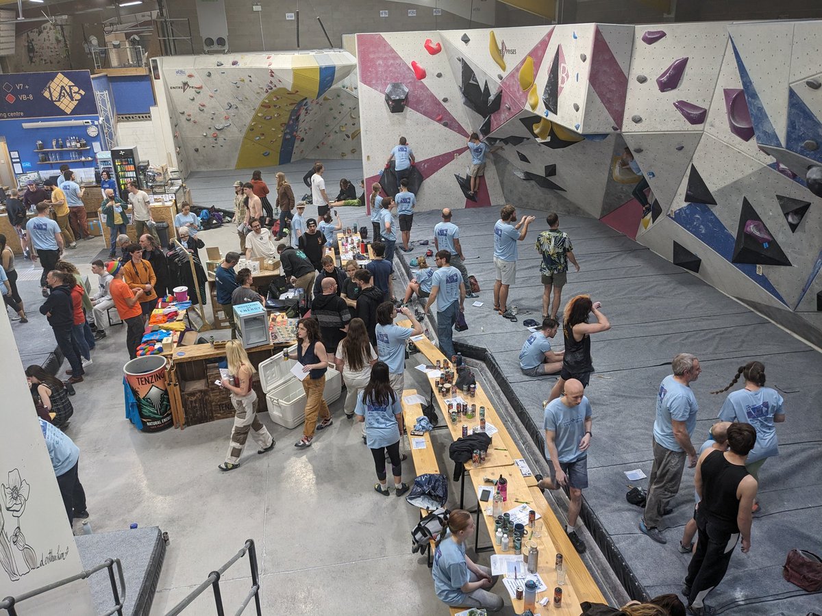 steve_hoey's tweet image. Great atmosphere at the Lab #climbing centre today for #labtest