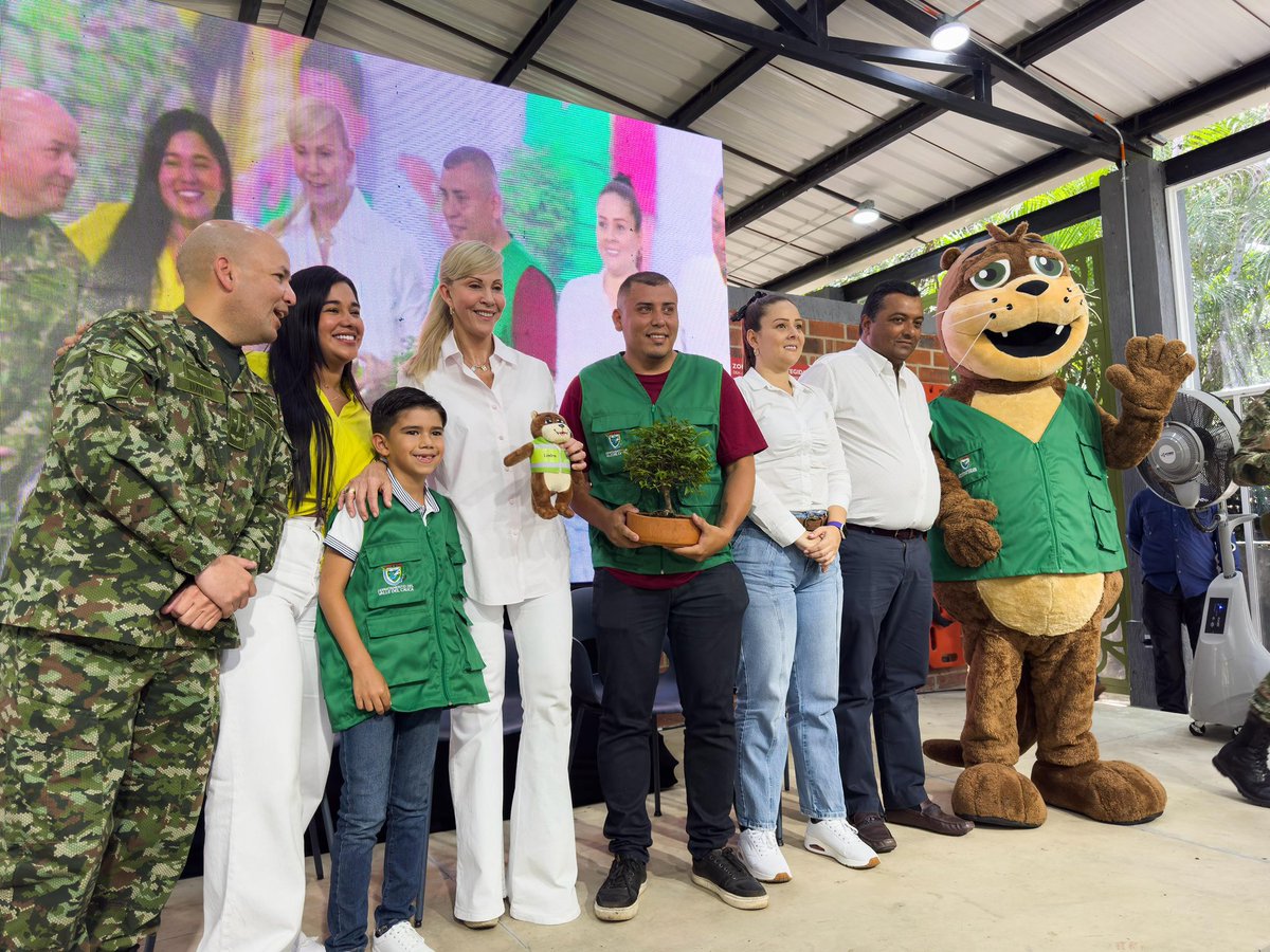 karolmartinez tweet media