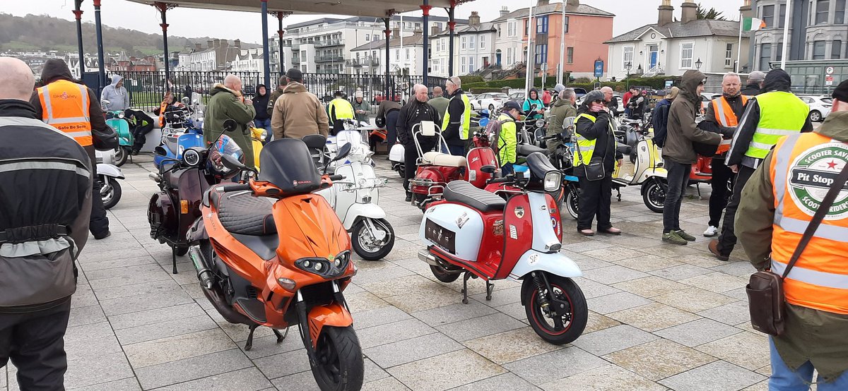 Papa_Reznor's tweet photo. Out today on the Irish Scooterist Egg Run #scooters #irishscooterists,#eggrun https://t.co/6ldvfuskXr