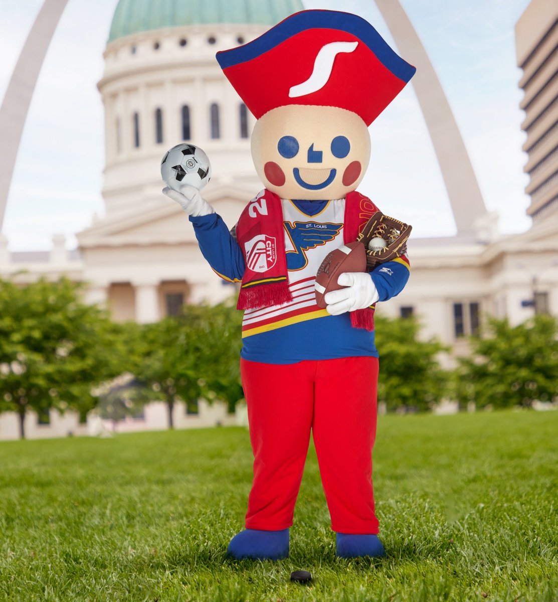 When all of your #STL sports teams are playing on the same day and you're not sure what to wear... @Cardinals | @StLouisBlues | @stlCITYsc | @stlbattlehawks