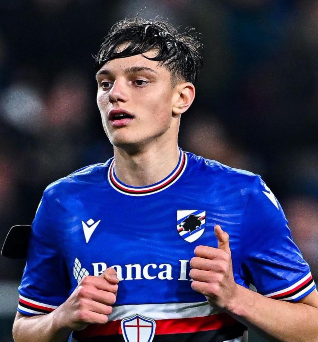 🇮🇹 Giovanni Leoni (17) has looked very good at CB for @sampdoria since winning his first starts. Just scored his first pro goal vs. Sampdoria! In just his 5th start. 🔥 In a tough battle vs. Palermo at the moment.