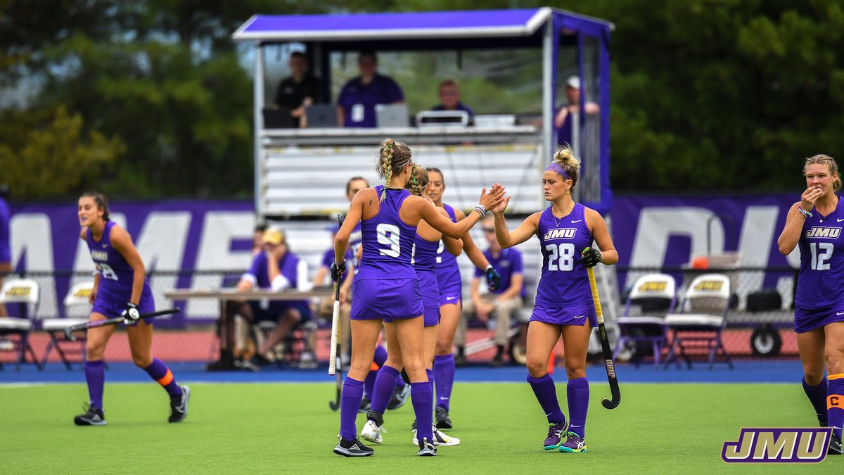 Wishing our amazing team a very happy National Student-Athlete Day 🥳 #GoDukes