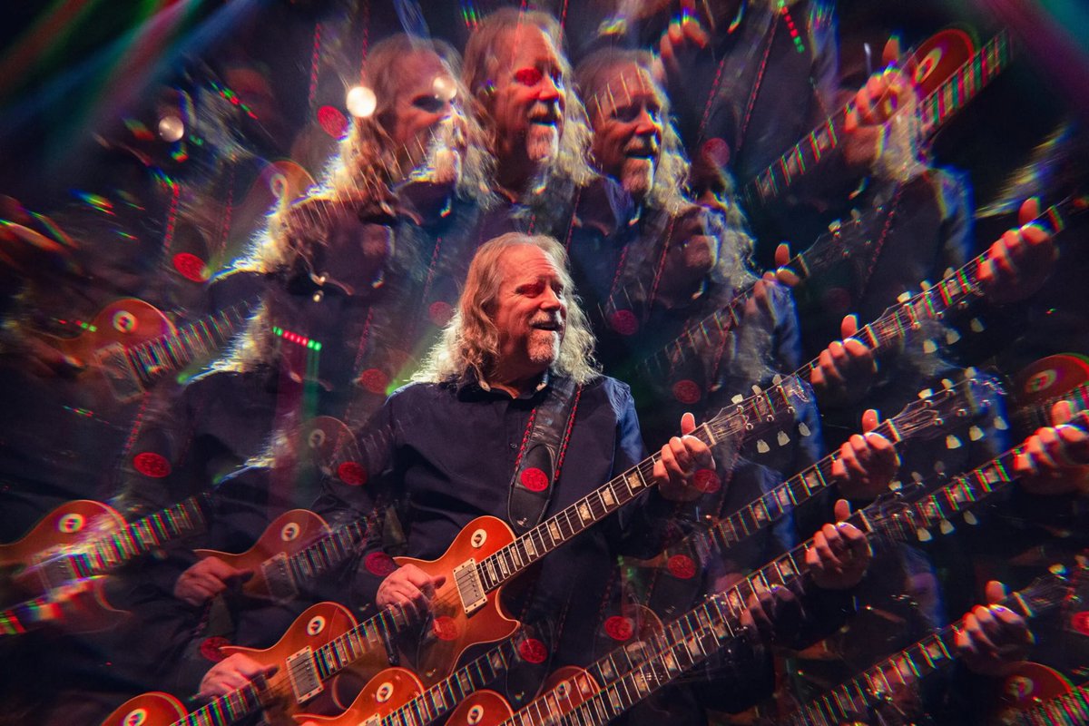dazebetweennola (@dazebetweennola) on Twitter photo Happy birthday to the one and only Warren Haynes! ๐ธโก๏ธ Catch him headlining Daze Between with <a href="/govtmuleband/">Gov't Mule</a> on Wednesday 5/1.
๐ธ: Stephan Pruitt Happy birthday to the one and only Warren Haynes! ๐ธโก๏ธ Catch him headlining Daze Between with <a href="/govtmuleband/">Gov't Mule</a> on Wednesday 5/1.
๐ธ: Stephan Pruitt
