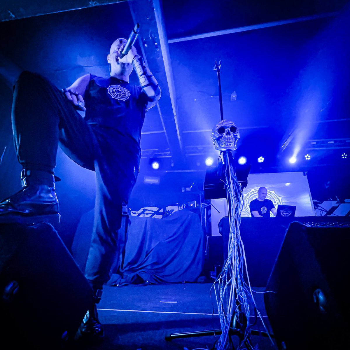 MATT HART (Band/DJ) (@mattghart) on Twitter photo Tonight I’m doing vocals with <a href="/VoreTekno/">TeknoVore</a> at <a href="/Electrowerkz/">Electrowerkz</a> // <a href="/Slimes_Official/">Slimelight(Official)</a> // <a href="/Slimelight_LDN/">Slimelight (Official) - London</a>
On stage 2145
Support by Cruel Blue & Velvet Velour 🔥
Good be a great show!! 🔥🔥🔥🔥 Tonight I’m doing vocals with <a href="/VoreTekno/">TeknoVore</a> at <a href="/Electrowerkz/">Electrowerkz</a> // <a href="/Slimes_Official/">Slimelight(Official)</a> // <a href="/Slimelight_LDN/">Slimelight (Official) - London</a>
On stage 2145
Support by Cruel Blue & Velvet Velour 🔥
Good be a great show!! 🔥🔥🔥🔥