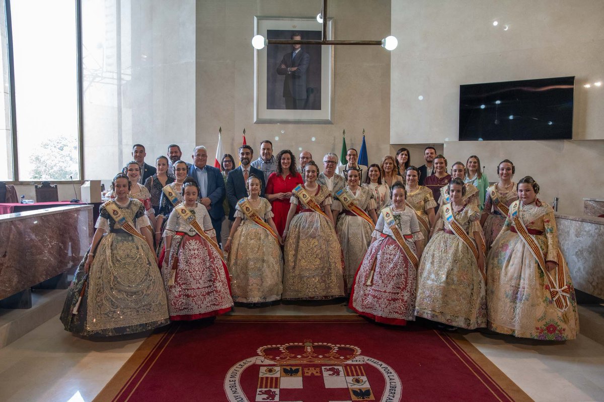 Mar_del_MarVaz's tweet photo. 🎉 Almería y Valencia comparten buena gastronomía, gente excelente y el gusto por las tradiciones.

Gracias a todos los falleros que este fin de semana estáis llenando de alegría las calles de nuestra ciudad. https://t.co/TiilVdvo8b