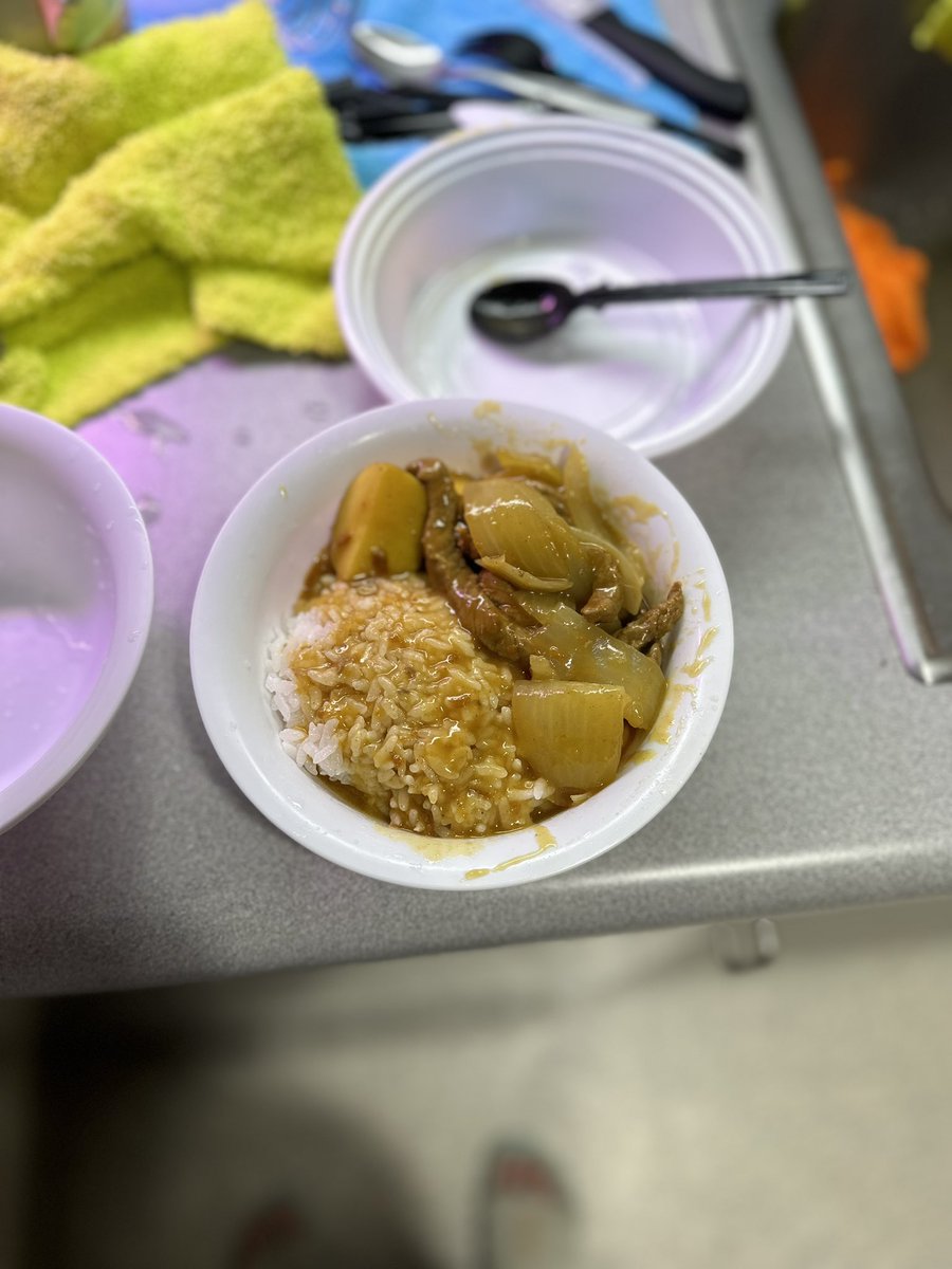 Only have a pairing knife and plastic 🥲 still tastes great 🤤