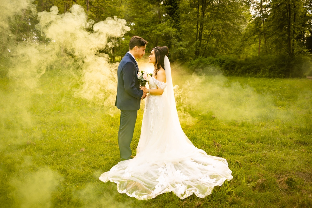 valostudio's tweet photo. N + C 💛✨@hogarthshotel
•⁠
Make up &amp; Hair by Eva &amp; Kay
Florist @flairwithflowers
DJ @soundkicks
Captured by @valostudio⁠
•⁠
https://t.co/ziImYdGCxr  https://t.co/f7LSvwnkjm