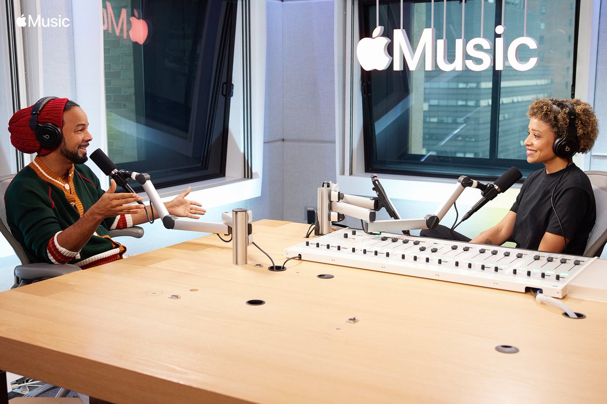 Tune in now to #TheNadeskaShow for some vibes with us on this Saturday morning: apple.co/Nadeska

@neweryork @AppleMusic