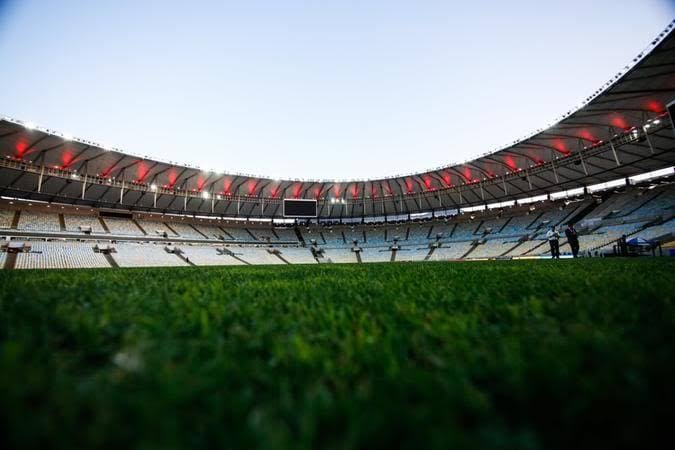Feliz Aniversário <a href="/AllianzLobo/">Allianz Lobo 🇦🇴🐺</a>! ❤🖤

Minha Casa, onde fui formado, abraçado e ídolo. Só Gratidão a essa Arena Maravilhosa em um Estado Maravilhoso.