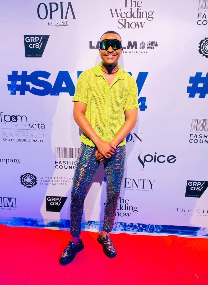 afiba_m's tweet photo. Just arrived with my twin @aviwemdani at Menswear Fashion Week #fashionweek #weekoffashion #samenswearweek #AW24 #local
#SAMW #southafrican #fashiondesigner https://t.co/H8MaJ0PLgq