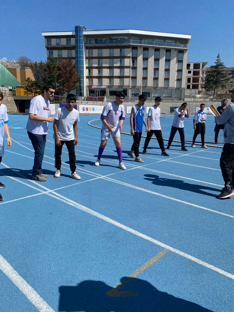 tuzlavalagedik's tweet photo. 4-5 Nisan 2024 tarihleri arasında gerçekleşen İstanbul Okul Sporları Özel Sporcular Atletizm İl Seçmesinde Vala Gedik Özel Eğitim Meslek Okulu olarak 23 sporcuyla derece alarak Türkiye Şampiyonasına gitmeye hak kazandık. @Tuzlamem @istmem_oer @MebOrgm https://t.co/eMZ9gPCe3l