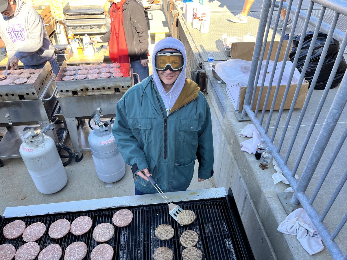 Club West tweet media