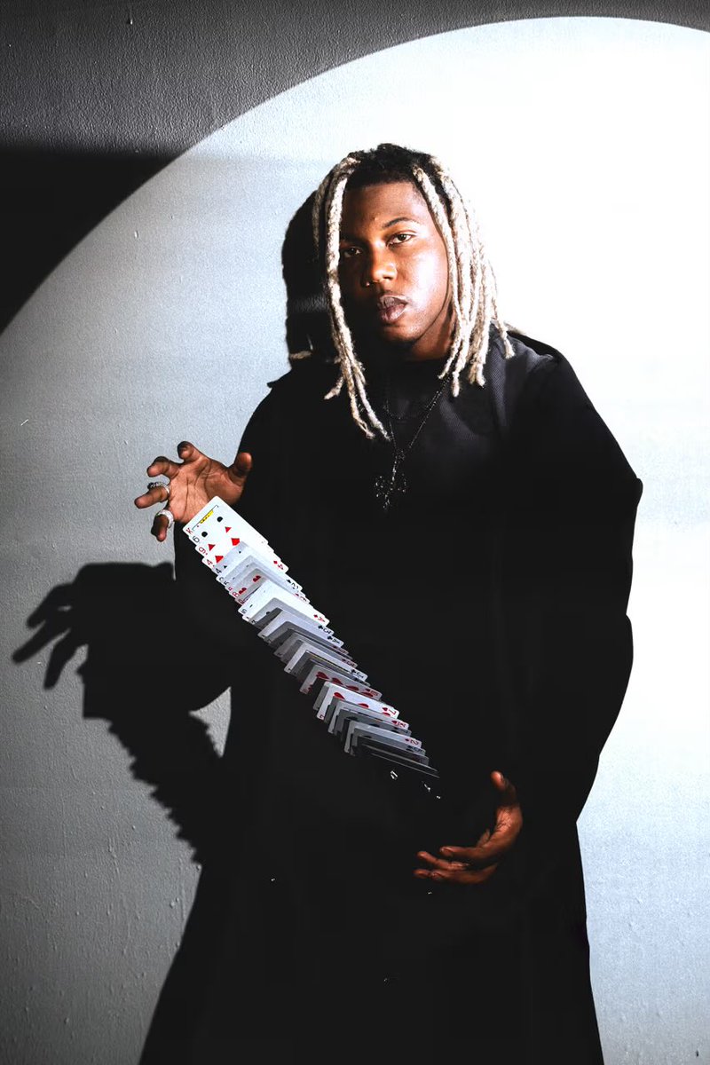 diabIito_'s tweet image. At just 22 years old, Destroy Lonely is a better artist and has surpassed MJ