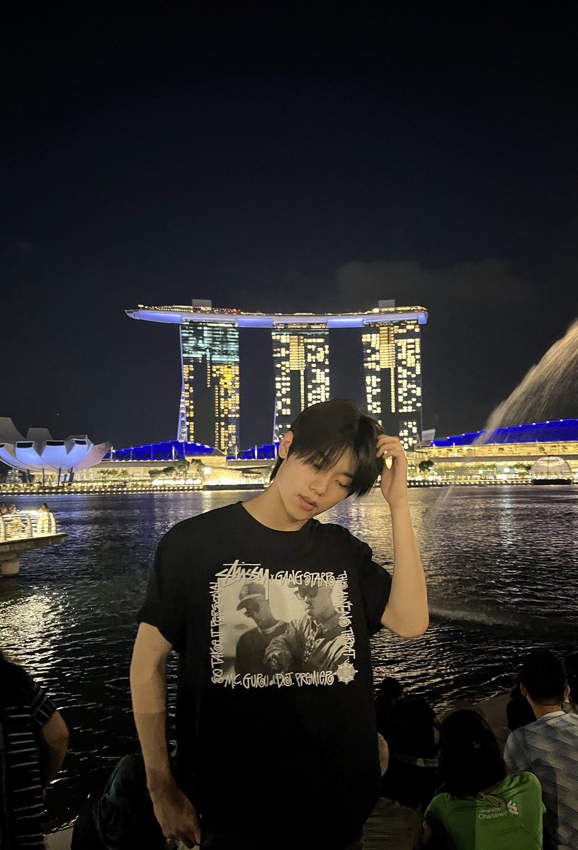 jeonqhyeons's tweet photo. these jeonghyeon boyfriend shots 🫠 https://t.co/CvmWDbBfhM