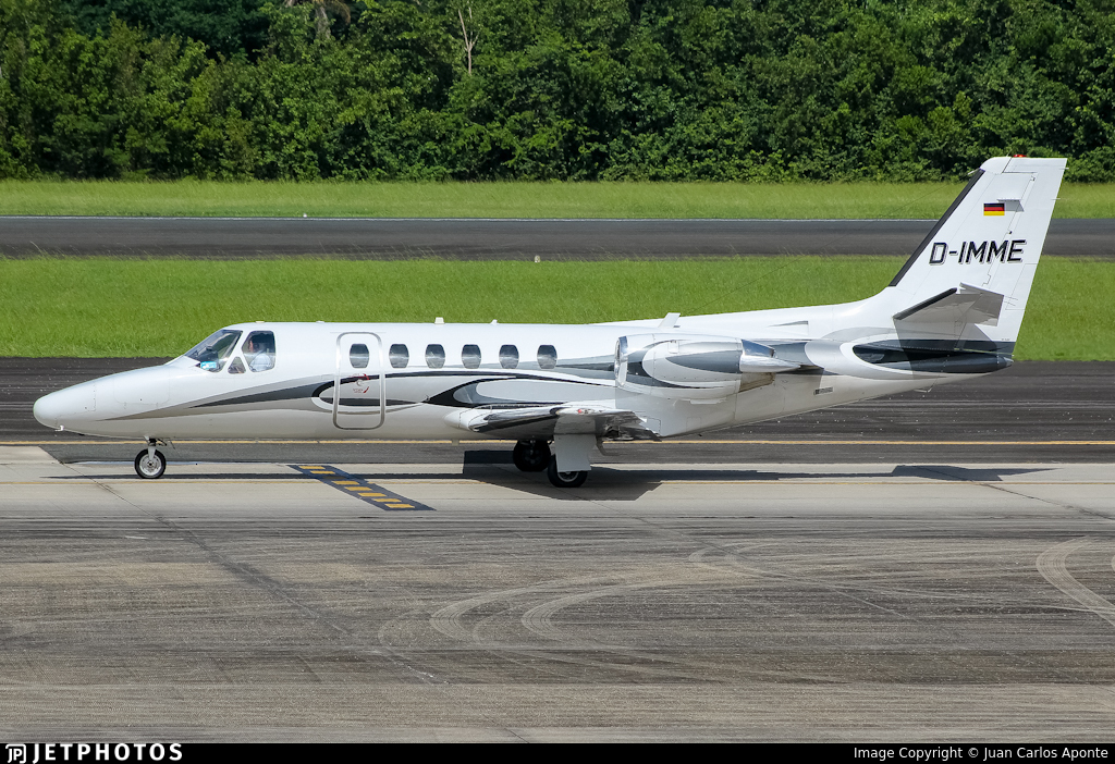 AboveEDXW's tweet image. #DIMME: Heli-Flight GmbH (#Cessna Citation II • D-IMME) 
2.1 km out at 250 ft - heading SE with 193.7 km/h. BES ➜ DUS
jetphotos.com/photo/keyword/…
1371 • 16:58:27
#GWT #EDXW #adsb