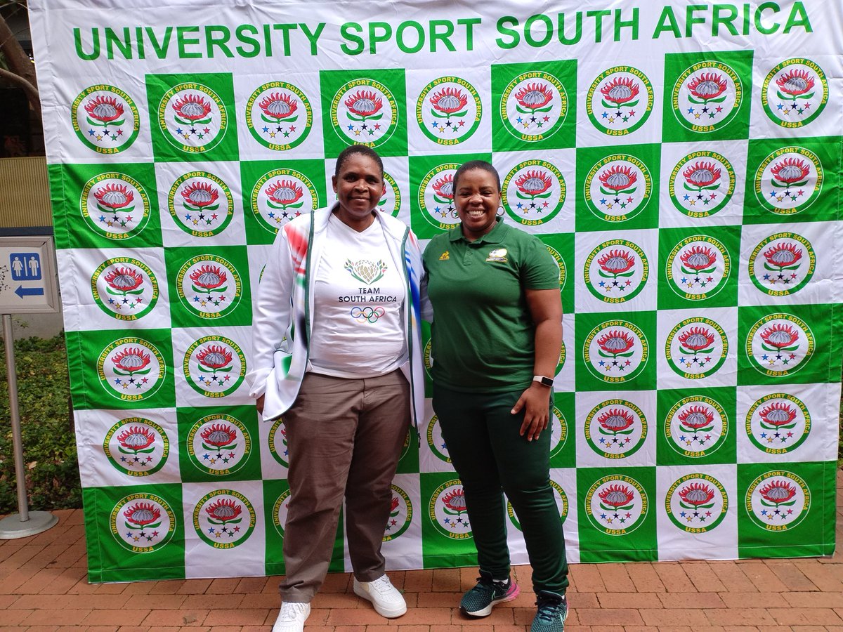 Simphiwe tweet media