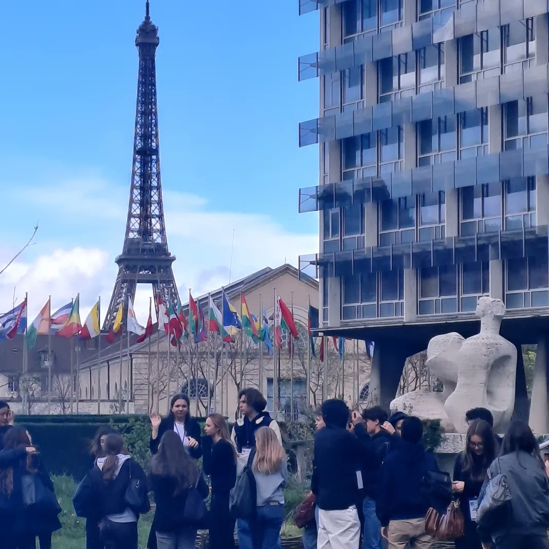 1/ Ready to change the world..!? Last week, it was awesome to participate as observer at "<a href="/UNESCO/">UNESCO 🏛️ #Education #Sciences #Culture 🇺🇳</a> 's Global Master Class against Racism and Discriminations", and see these thousands of international students share their ideas and solutions to overcome those societal challenges...