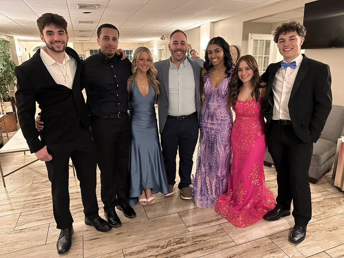 Durfee History Abroad tweet media